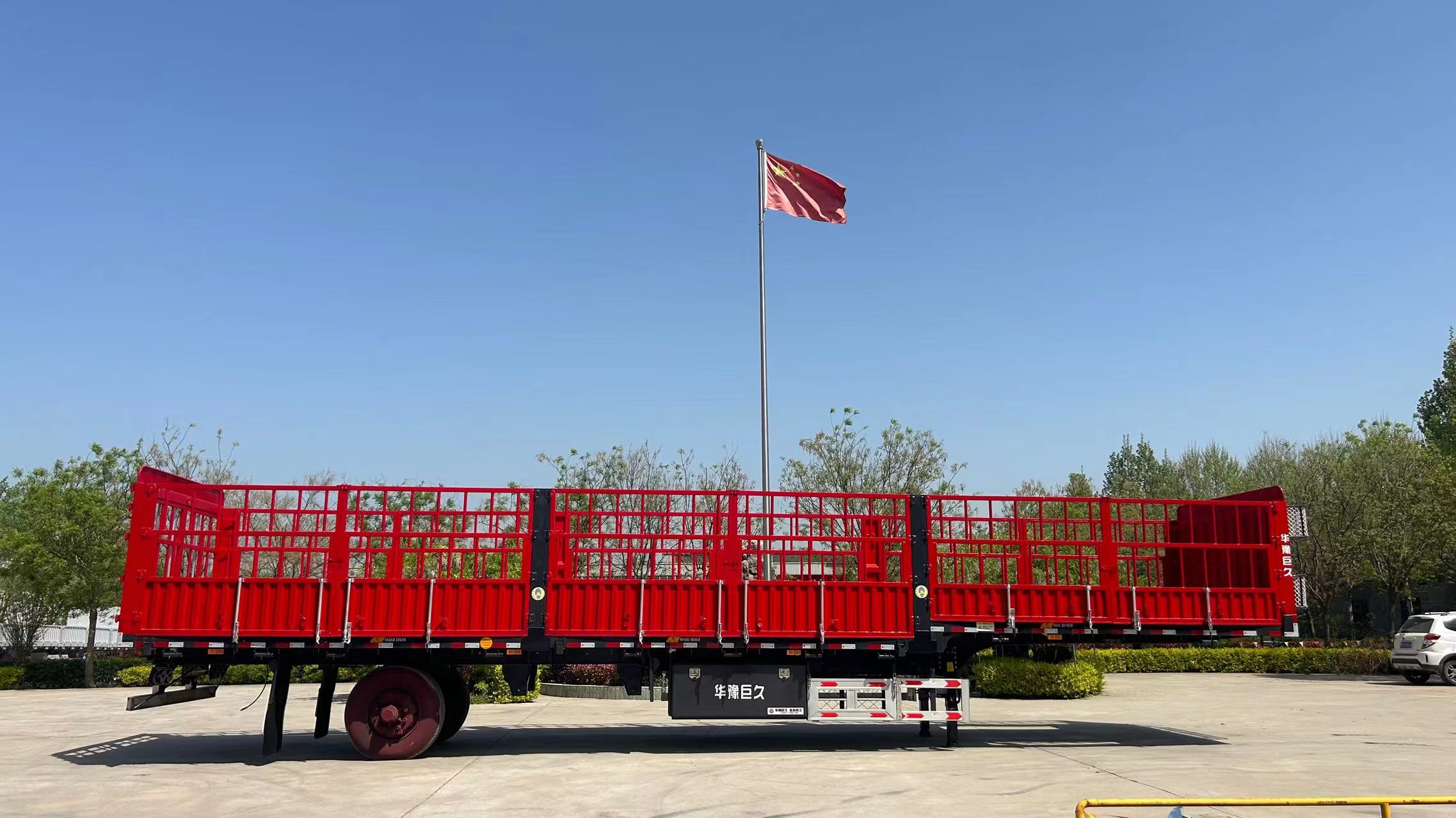 3 Axles Bulk Fence Stake Semi Trailer Animal Cargo Transport Truck