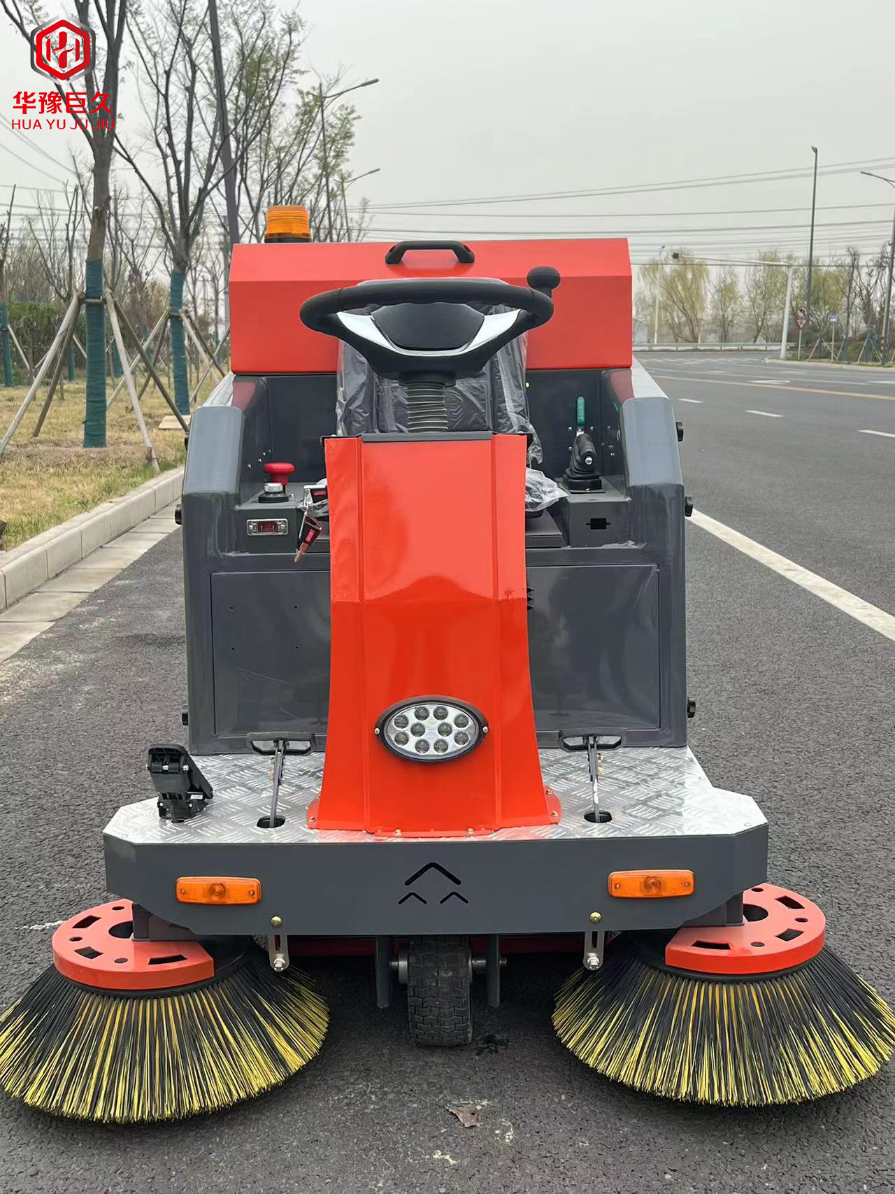 City Sweepers New Street Sweeper Street Sweeping Vehicles Road Cleaning Vehicle for Park for Pavement